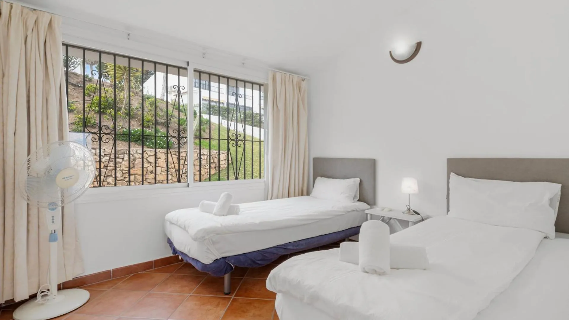 Charming Seaview Apartment With Pool In La Cala By Costarentals - Ref 49 La Cala De Mijas